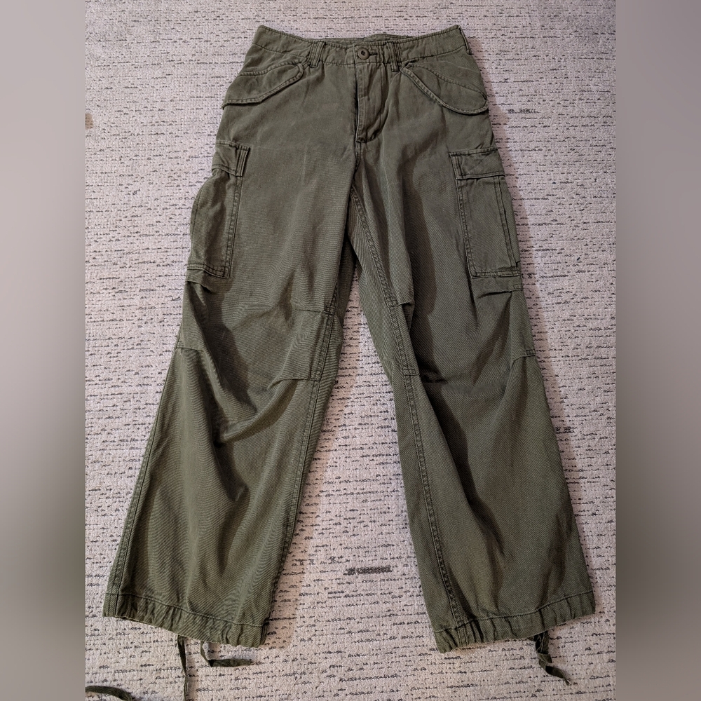 BDG Green Wide Leg Pants with Relaxed Fit